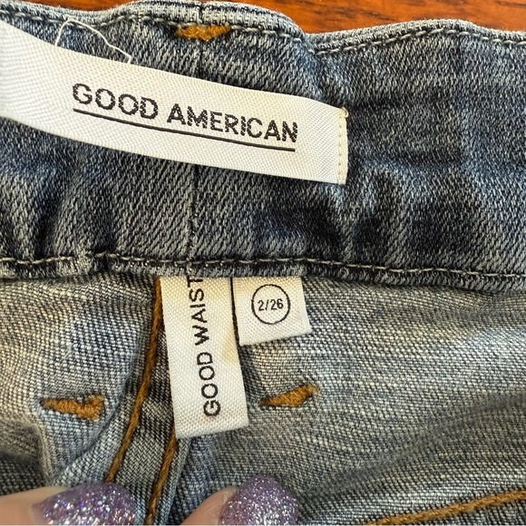 Good American size 2/26 medium wash skinny fit Blue Jeans distressed - Picture 7 of 9
